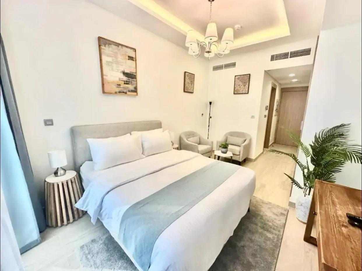 Dubai Galaxy In Azizi Riviera Luxury Studio